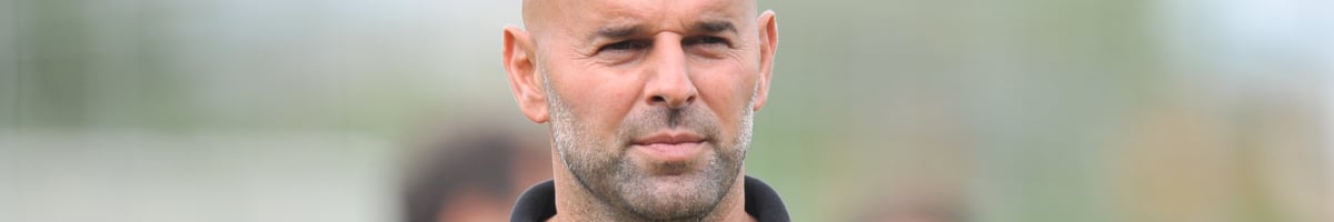 Palermo-Crotone, infuocato esordio-bis per Roberto Stellone