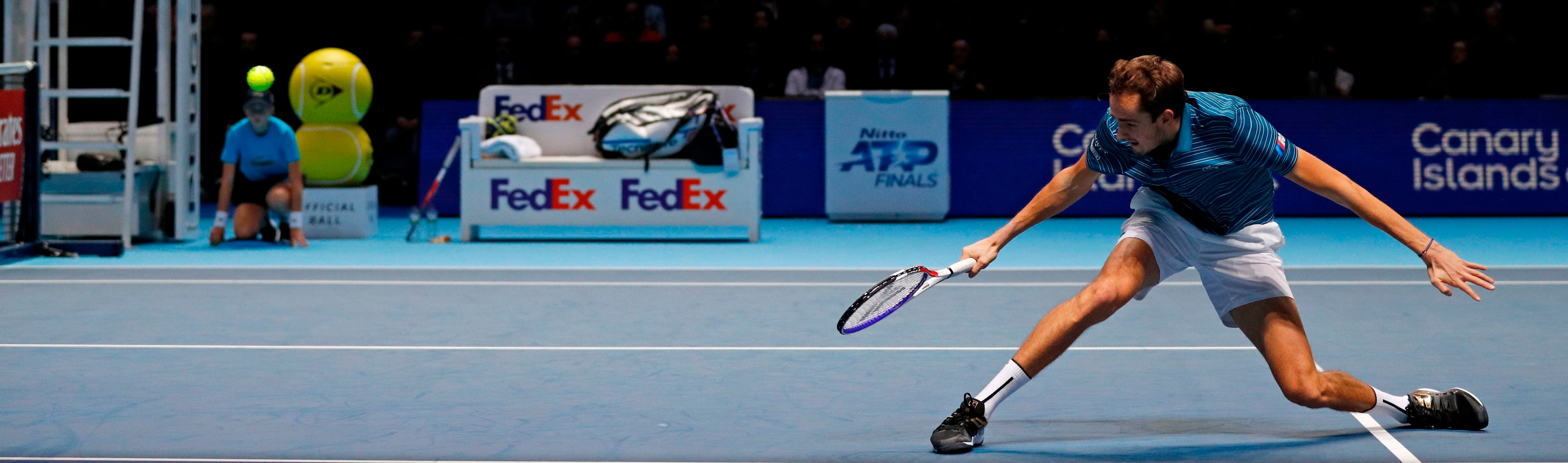 ATP Finals, day 4: Medvedev può vendicarsi di Nadal, per Tsitsipas è dura contro uno Zverev così