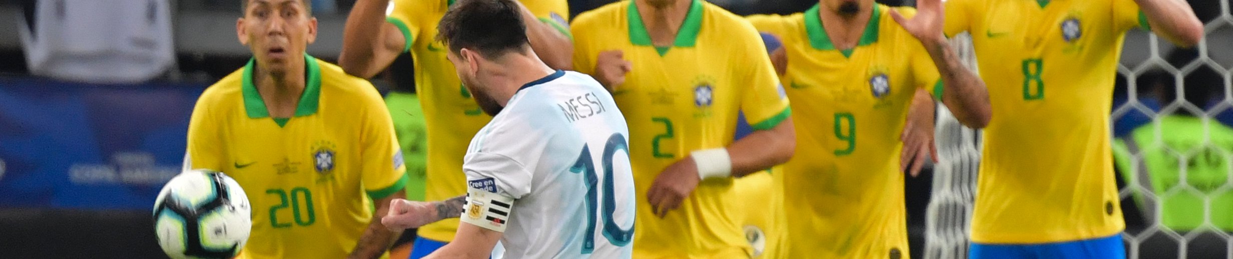 I migliori tiratori di punizioni di FIFA 20, tra il solito Messi e tante sorprese