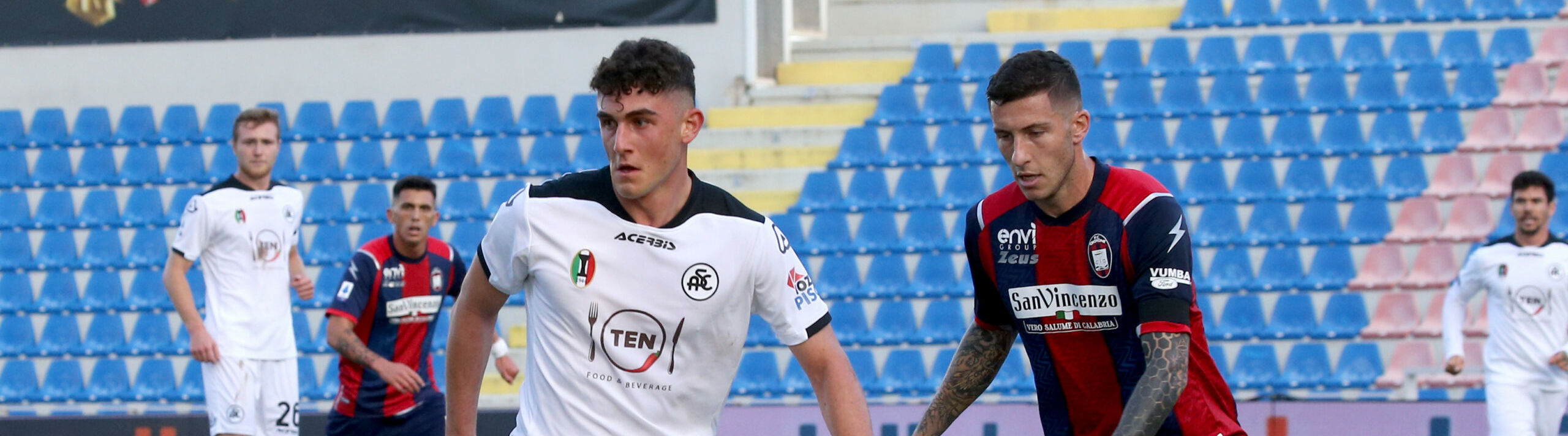 Spezia-Crotone, al Picco match a viso aperto contro super Simy