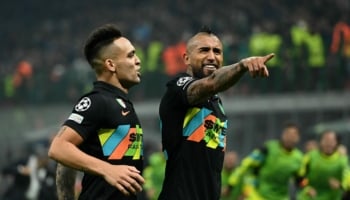 Bologna-Inter, Vidal e Martinez