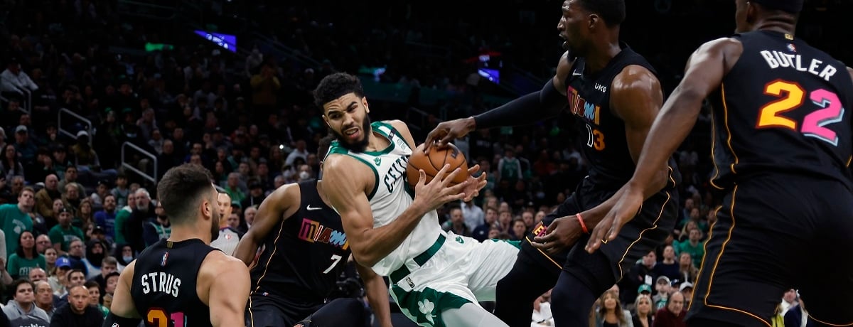 pronostici NBA stanotte 3 aprile 2022