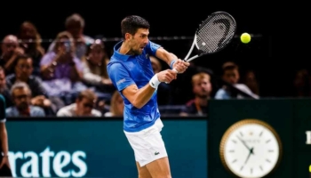 Pronostici tennis oggi: Atp Finals Torino, Djokovic contro Tsitsipas all'esordio