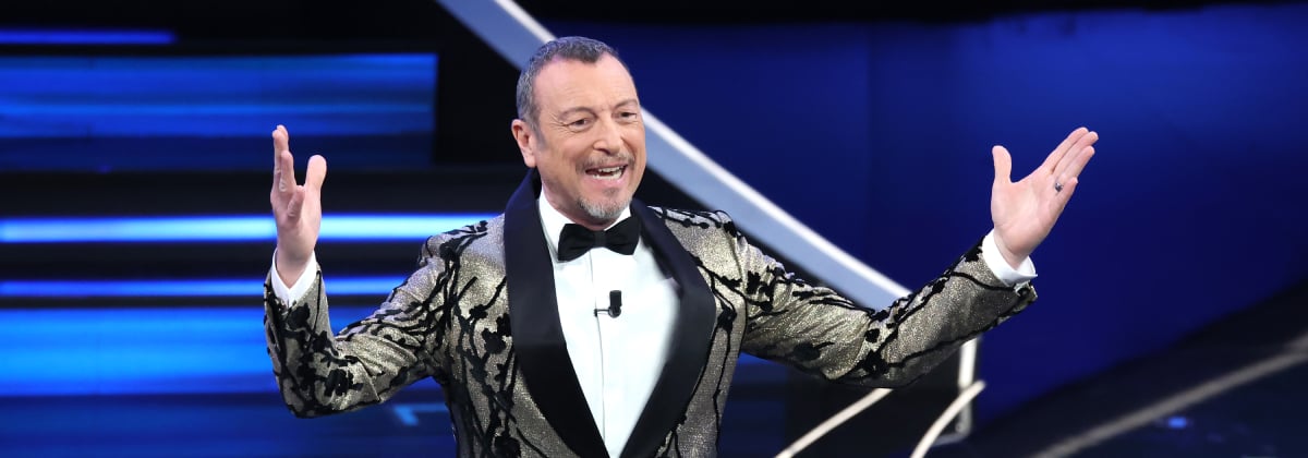 immagine di Amadeus per Sanremo 2023 bwin news