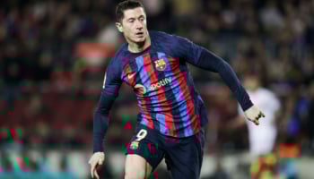 immagine con Robert Lewandowski in azione di bwin news