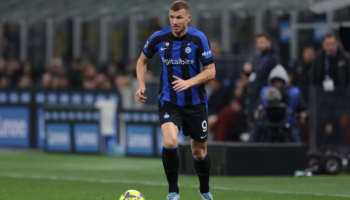 giocatore dell'inter in campo
