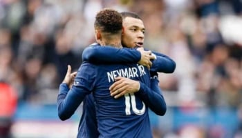Il PSG esulta per un gol