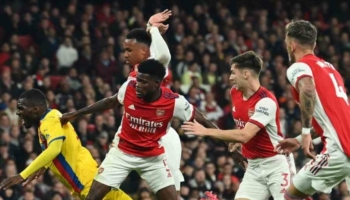 Giocatori dell'Arsenal in azione