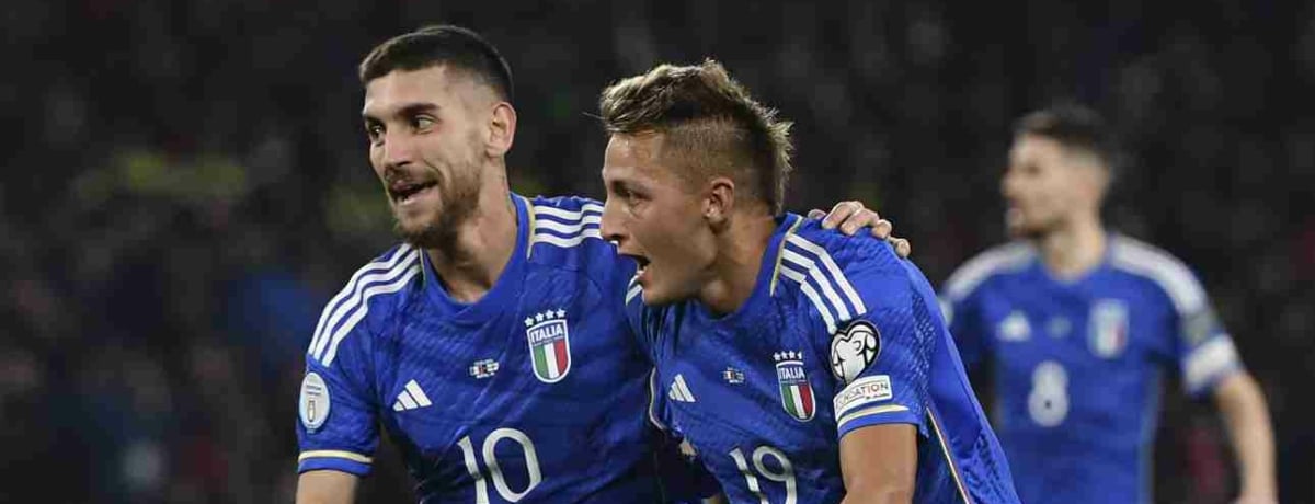 giocatori azzurri in campo