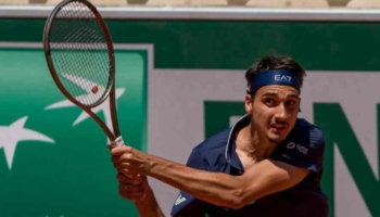 Giocare italiano in campo in uno Slam