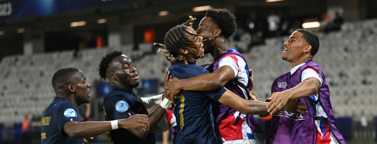 giocatori francesi in campo