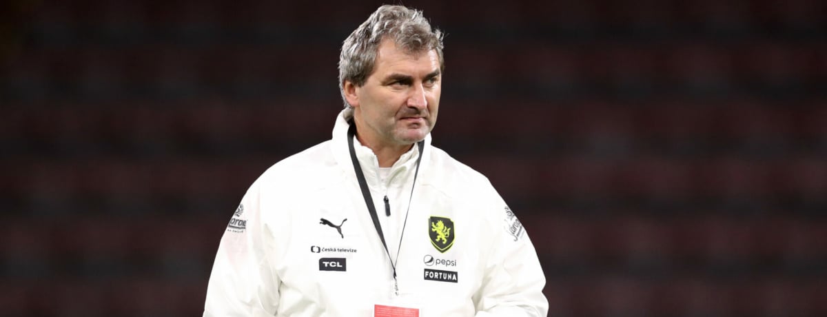 Repubblica Ceca-Inghilterra U21: le due squadre scendono in campo con uno speculare 4-2-3-1