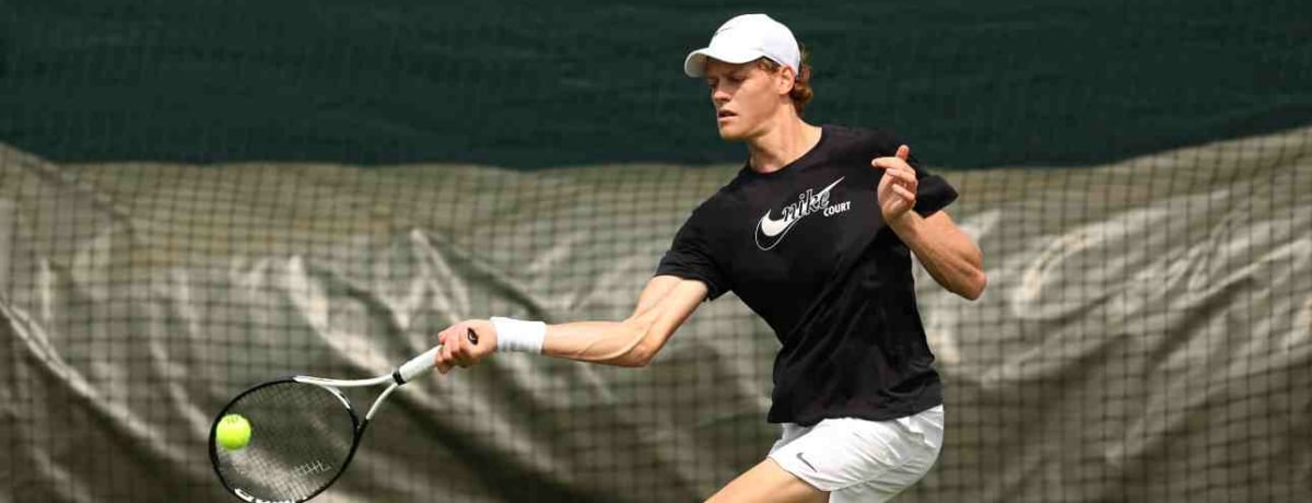Tennista azzurro in allenamento