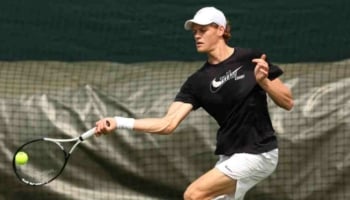 Tennista azzurro in allenamento