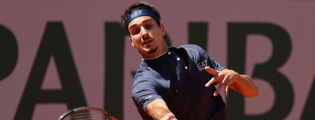 tennista torinese in campo