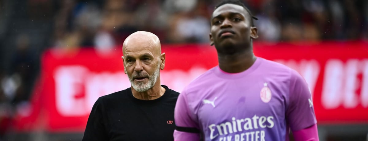 attaccante e allenatore dei rossoneri