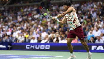 giocatore di tennis in campo