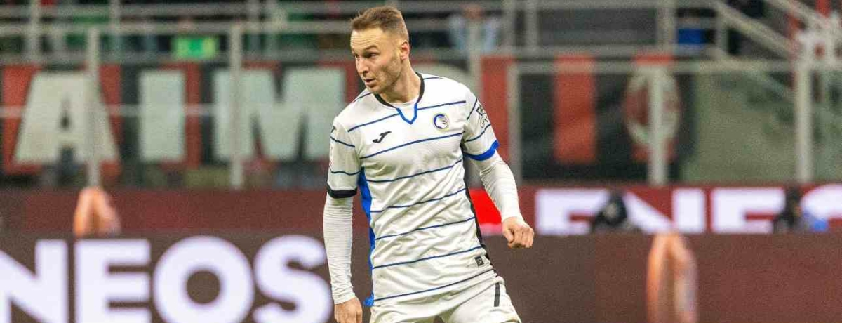 giocatore dell'atalanta in campo