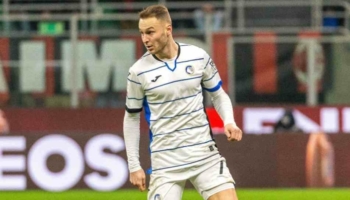 giocatore dell'atalanta in campo