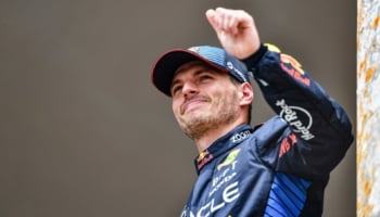 pilota pronto alla gara