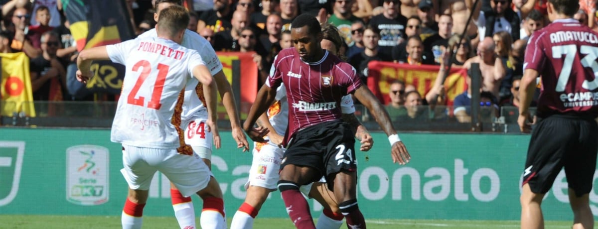 Salernitana-Spezia: campani leggermente favoriti