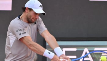 Pronostici tennis oggi: Atp Amburgo, Darderi sfida De Minaur per un posto in semifinale