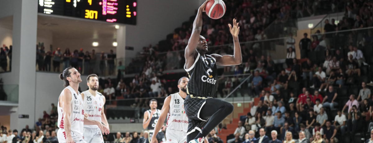 Fenerbahce-Virtus Bologna: esordio europeo per coach Mumbrù